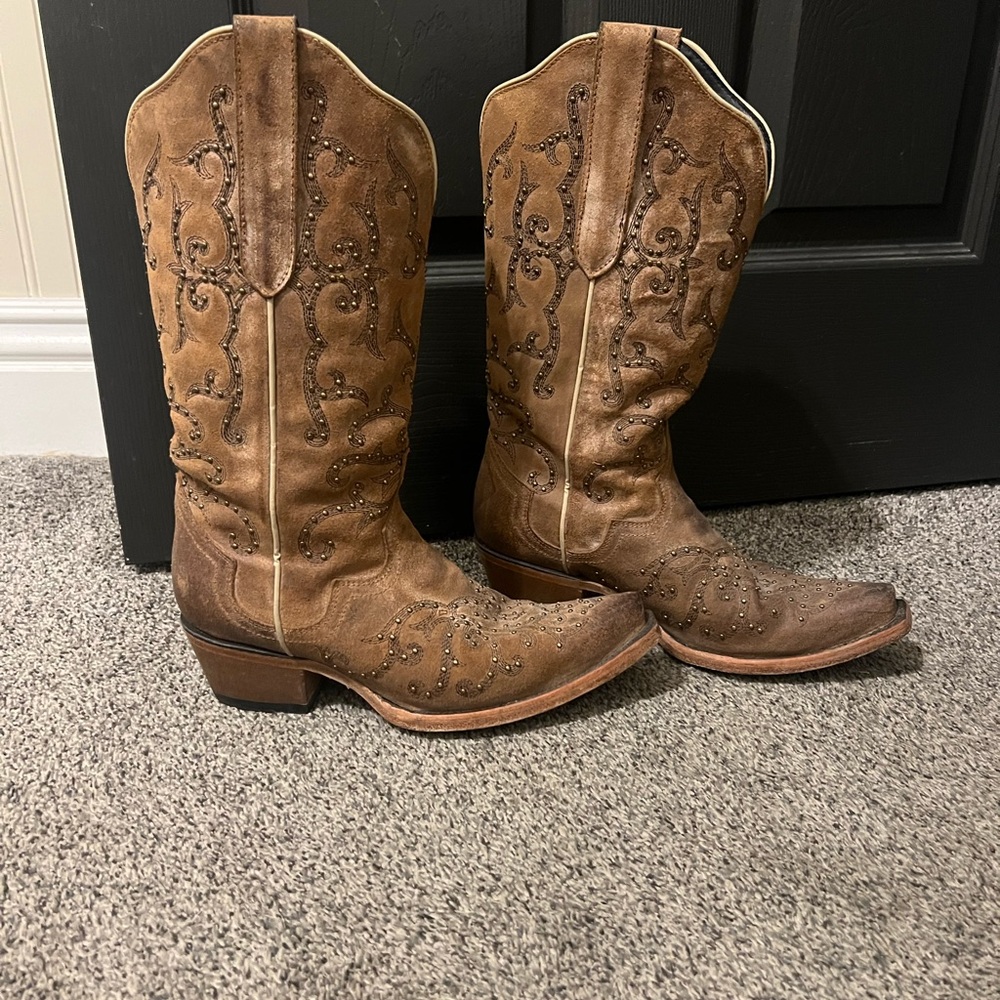 Brown Embroidered Cowboy Boots